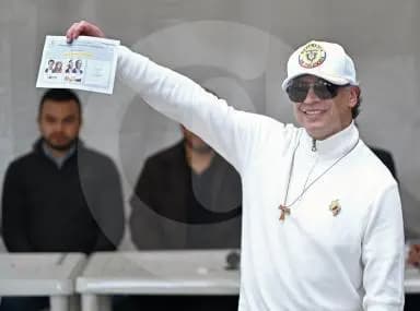 Petro rechaza resultados del preconteo: qué significa y por qué las instituciones piden respeto a los votos