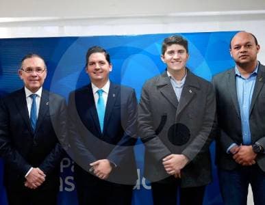 Adolfo Pineda renuncia como secretario general del Partido Conservador tras tres años