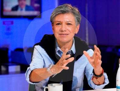 Claudia López se impone en la Consulta de las Soluciones con amplia ventaja