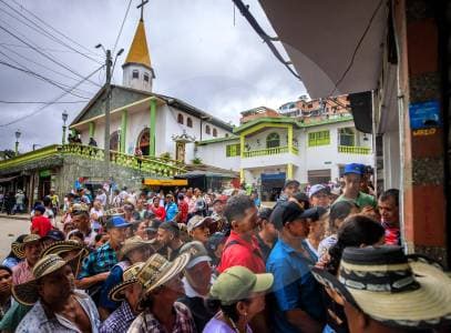 Colombia suma 8.842 desplazados y 258 masacrados en los primeros meses de 2026