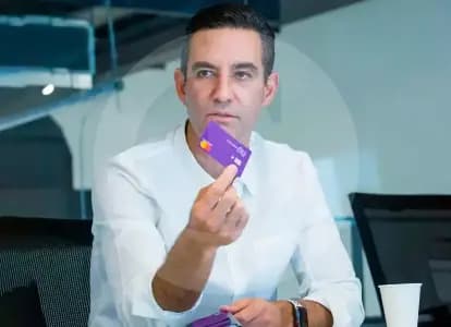 Nubank cierra 2025 con ganancias récord y 131 millones de clientes en la región