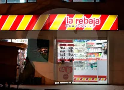 Drogas La Rebaja acumula pérdidas de 32 mil millones tras ocho meses bajo intervención estatal