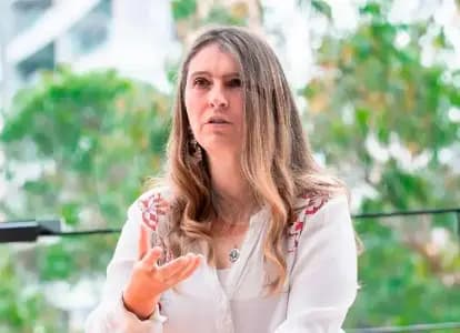 Cepeda propone debate pero con restricciones: Valencia lo cuestiona por excluir candidatos del centro