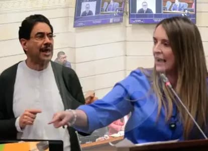 Valencia y Cepeda denuncian complots contra sus vidas en plena campaña presidencial