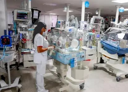 Sistema de salud en quiebra: las EPS tienen una deuda de 16,86 billones que no pueden pagar ni liquidándose
