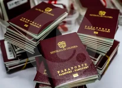 Thomas Greg sigue fabricando pasaportes en el país, contradice promesas del Gobierno Petro