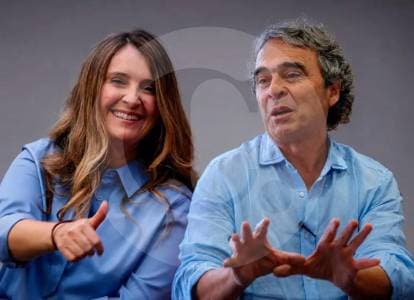 Paloma Valencia y Sergio Fajardo se sientan a hablar en Barranquilla en transmisión en vivo