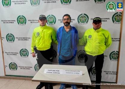 Médico de Bogotá encarcelado por abuso sexual a dos niñas durante consultas