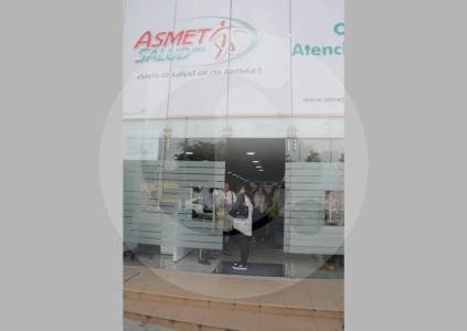 Denuncian esquema de sobornos en Asmet Salud: funcionarios pedían comisiones para agilizar pagos