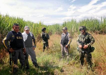 Dron del Ejército rescata a cinco guardas tras ataque de disidencias en Cauca