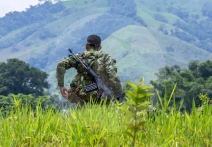 Gobierno frenó retirada de medallas a militares que confesaron falsos positivos en la JEP