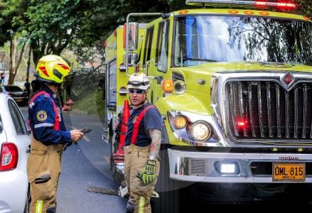 Bomberos voluntarios de Colombia no pagarán impuesto vehicular tras aprobación en el Congreso