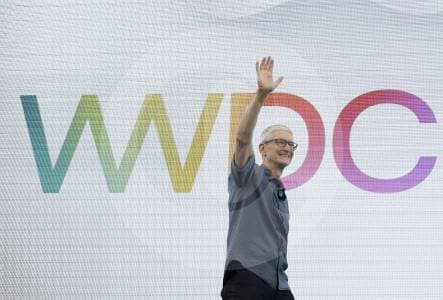 Tim Cook se retira de Apple: llega John Ternus con el reto de conquistar la IA