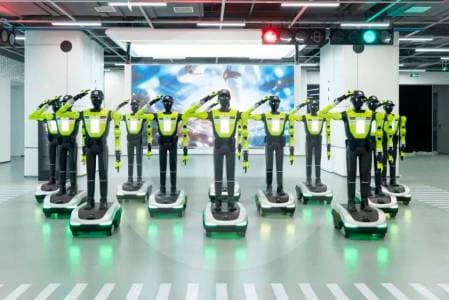 China estrena policías robot en las calles: así funcionan en Hangzhou