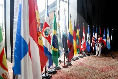 Colombia recibe el mayor despliegue de observadores internacionales en su historia electoral