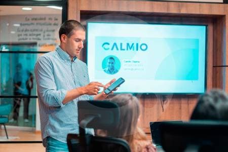 Medellín abre 700 cupos para emprendedores con hasta $15 millones en capital semilla