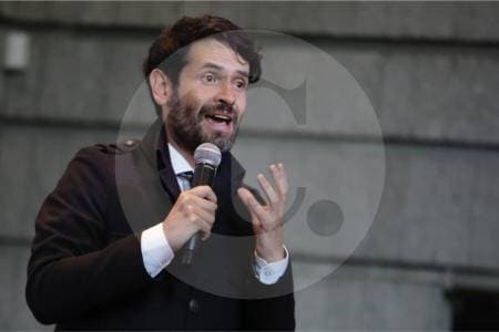 Losada: Gaviria quiere que me queme en el Senado, pero se va a defraudar