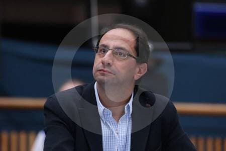 Restrepo revela amenaza de atentado pero sigue en campaña: "Mi preocupación es mi familia"