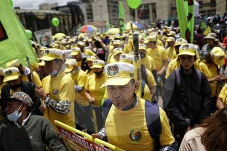 Más de 20 mil ataques contra sindicalistas en 50 años: la violencia que persigue al movimiento laboral colombiano