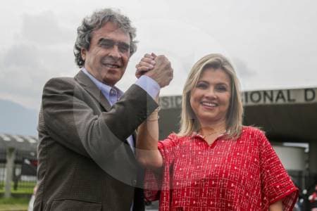 Bonilla lanza referendo para blindar Constitución del 91 contra la Asamblea Constituyente que impulsa Petro