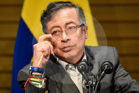 Embajada de Colombia rechaza informe del New York Times sobre investigación a Petro