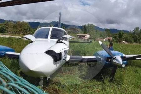 Avión se salió de la pista en Nuquí: todos a salvo tras incidente en despegue