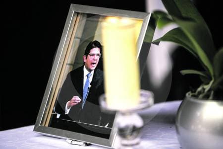Congreso sanciona ley para honrar a Miguel Uribe Turbay a un año de su asesinato