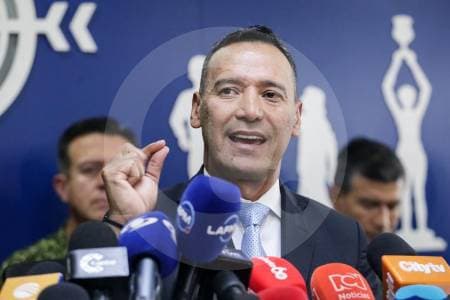 Defensa ofrece mil millones de pesos por información que prevenga ataques a candidatos presidenciales