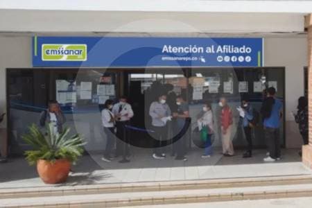 Gobierno extiende intervención de Emssanar hasta 2027 mientras crisis de EPS se profundiza