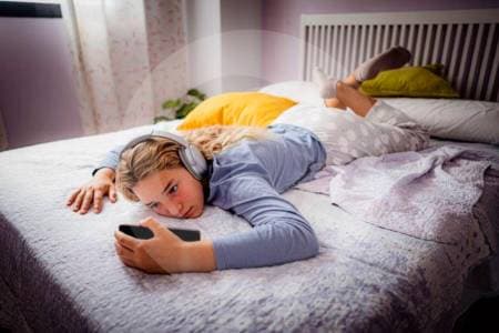 Instagram te quita el sueño: cómo las redes sociales están saboteando tu productividad