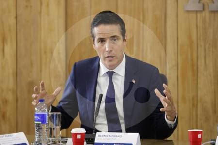 Bernie Moreno busca reconciliar a Valencia y De la Espriella en medio de veeduría electoral