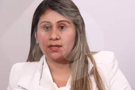 De la selva al Congreso: candidata sobreviviente de reclutamiento enfrenta violencia en su hogar