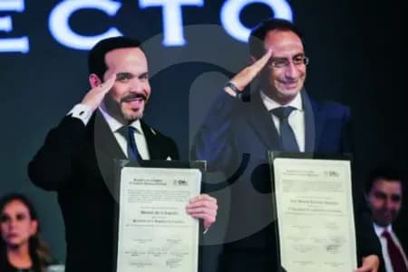 De la Espriella toma posesión como presidente con discurso confrontacional contra el gobierno saliente