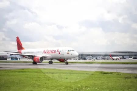 Vuelo de Avianca Paris-Bogotá tuvo que regresar a Madrid por alerta en motor