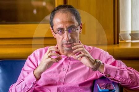 "Estamos al borde del abismo": Restrepo explica por qué dejó la academia para ser vicepresidente de Abelardo