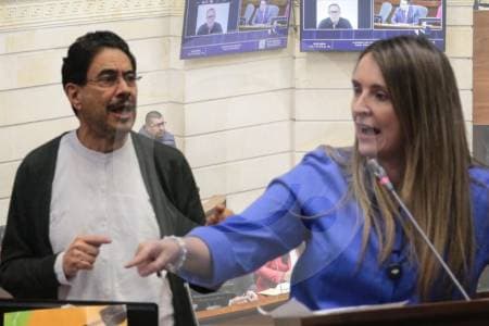 Valencia y Cepeda se enfrentaron en el Senado: del predial a acusaciones de corrupción