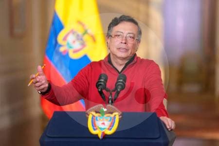 Gobierno convoca marchas por salario mínimo ya aprobado: ¿defensa legítima o estrategia electoral?