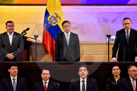Petro cierra su paso por el Congreso con más fracasos que victorias legislativas
