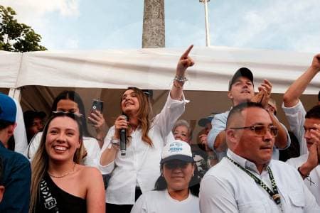 Valencia pide cooperación con EE.UU. contra el crimen y critica duramente la Paz Total