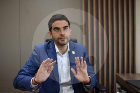 Hernán Cadavid apunta a 5 millones de votos en la consulta del Centro Democrático