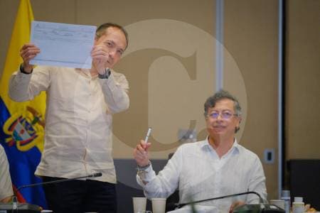 Suspensión de Constituyente genera desconfianza: opositores piden hechos, no promesas en mármol