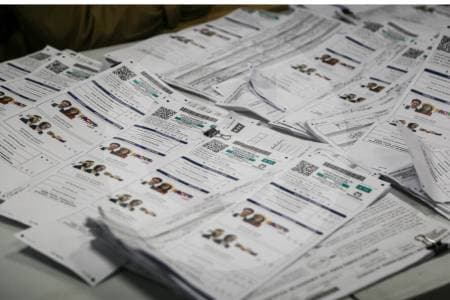 Thomas Greg denuncia a excandidato del Pacto por difundir acusaciones de fraude sin fundamento