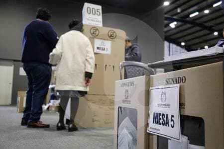 Más de 1.4 millones de colombianos en el exterior ya votaron este domingo