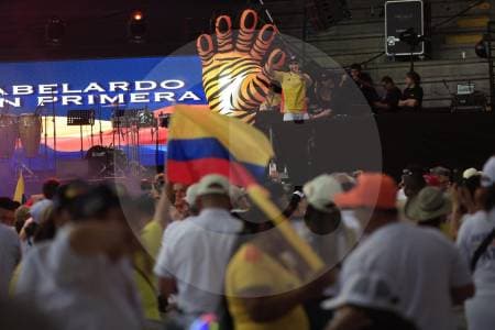 De la Espriella cierra campaña en Medellín con acto masivo y apuestas a ganar en primera vuelta