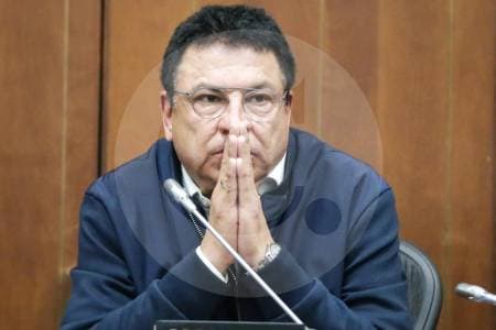 Corte abre investigación contra senador Pinto por presunto abuso sexual a trabajadora