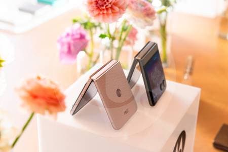 Motorola dobla el futuro: así son los nuevos razr 70 que ya puedes comprar en Colombia