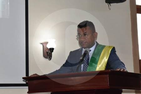 Gobernador de Nariño rechaza acusaciones de magnicidio y demandará a Álvaro Uribe