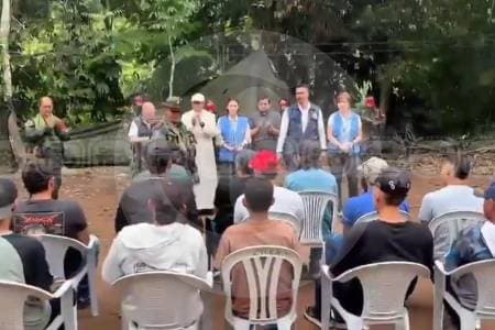 ELN libera 13 disidentes de las Farc capturados en el Catatumbo tras operación humanitaria
