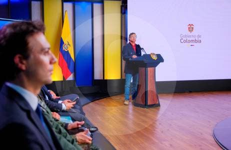 Quintero apenas comienza en Supersalud y ya genera polémica con denuncias de soborno y amenazas a EPS