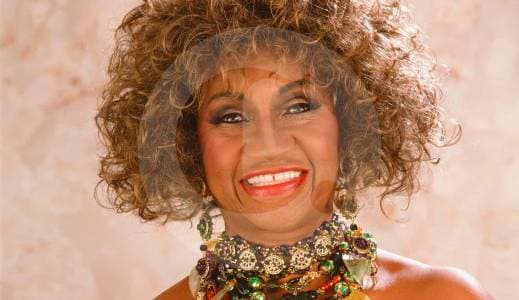 La voz de Celia Cruz resucita con inteligencia artificial, pero con candado de seguridad